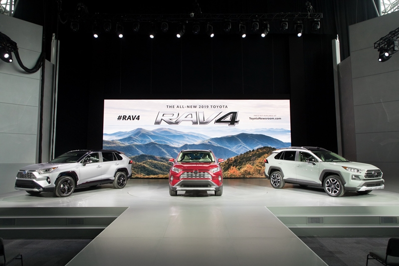 Toyota RAV4 2019 chính thức trình làng, sẵn sàng cạnh tranh cùng Honda CR-V