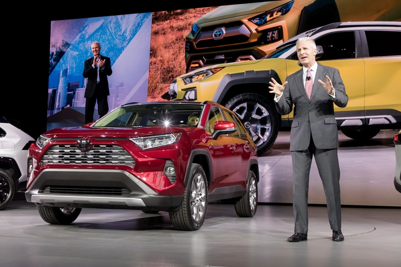 Toyota RAV4 2019 chính thức trình làng, sẵn sàng cạnh tranh cùng Honda CR-V