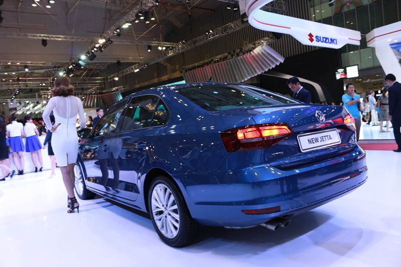 Volkswagen Jetta giảm giá “sốc”, chỉ còn 899 triệu đồng
