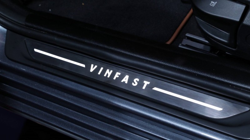 xe Vinfast LUX A2.0