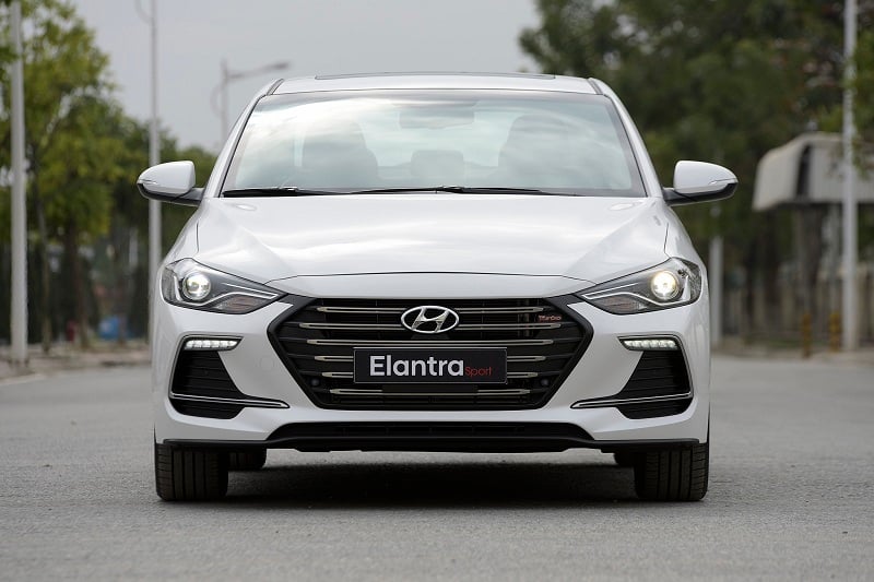 Chiêm ngưỡng Hyundai Elantra Sport vừa ra mắt