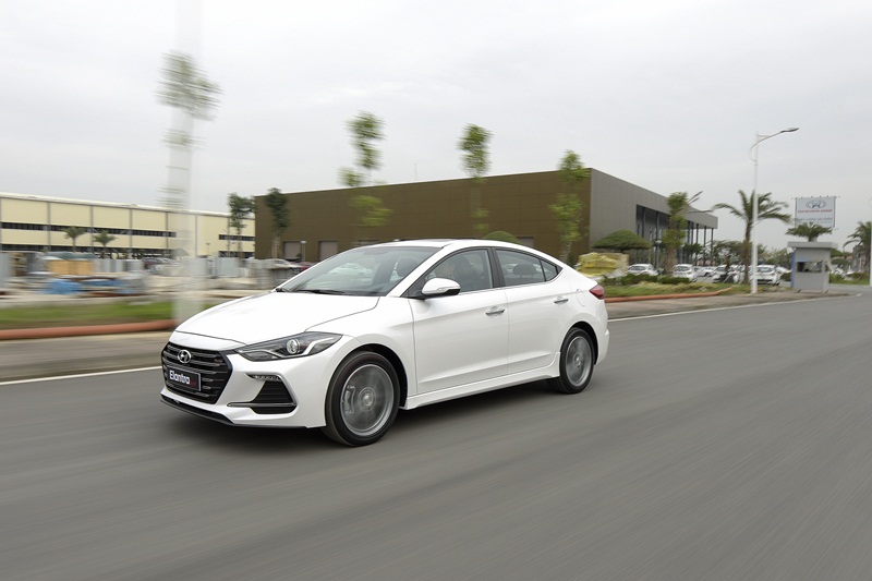 Chiêm ngưỡng Hyundai Elantra Sport vừa ra mắt