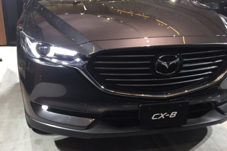 Mazda CX-8 ra mắt, chốt giá 630 triệu đồng tại Nhật Bản