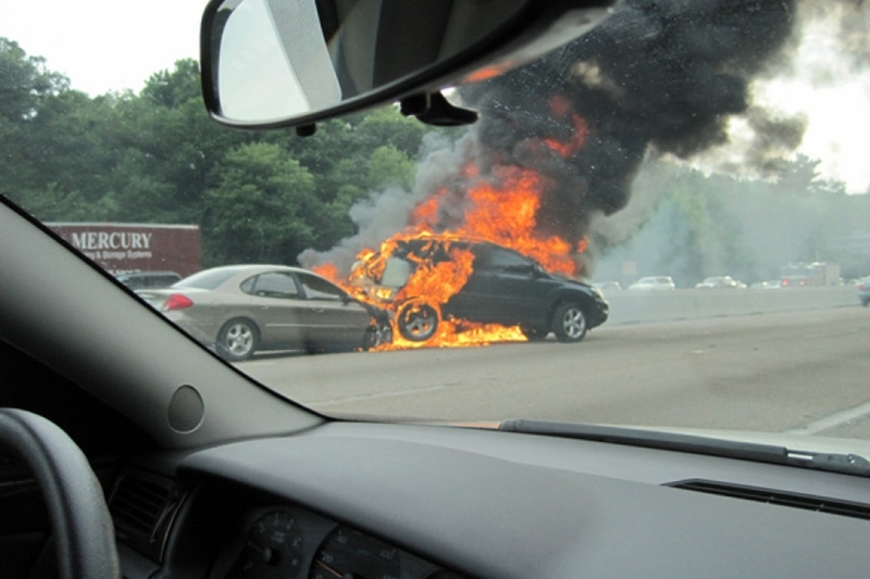 Những nguyên nhân cháy ô tô phổ biến nhất