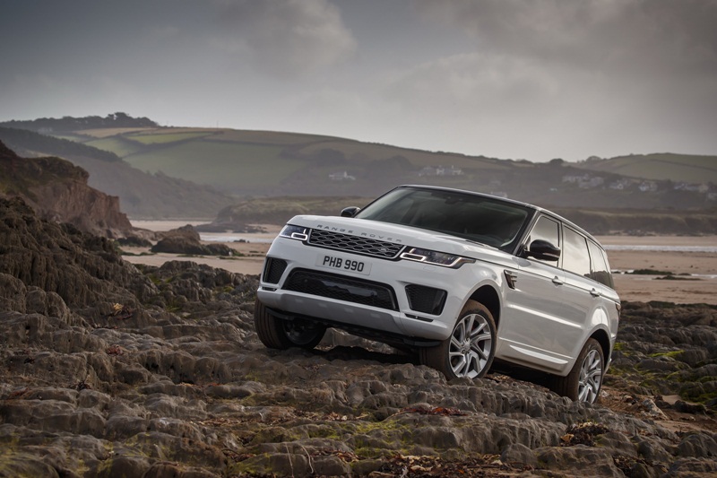 Range Rover Sport 2018 chính thức trình làng, giá từ 1,085 tỷ đồng