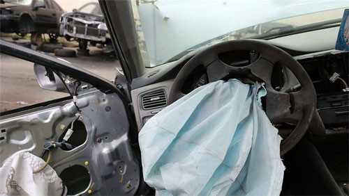 Lỗi túi khí, tài xế Honda City tử nạn