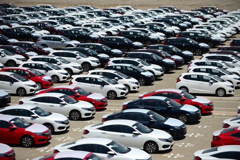 Không nhập được xe, doanh số Toyota giảm mạnh