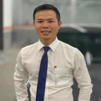 Anh Minh nhân viên kinh doanh đăng bán xe hơi trên Carmudi Vietnam