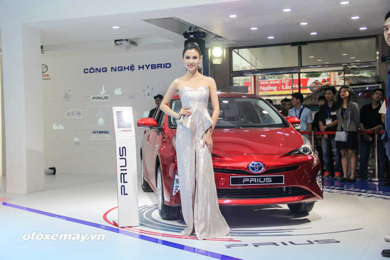 Khách hàng Việt sắp được mua Toyota Prius chính hãng
