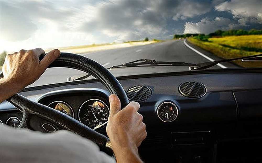 Để xe giảm tốc từ từ