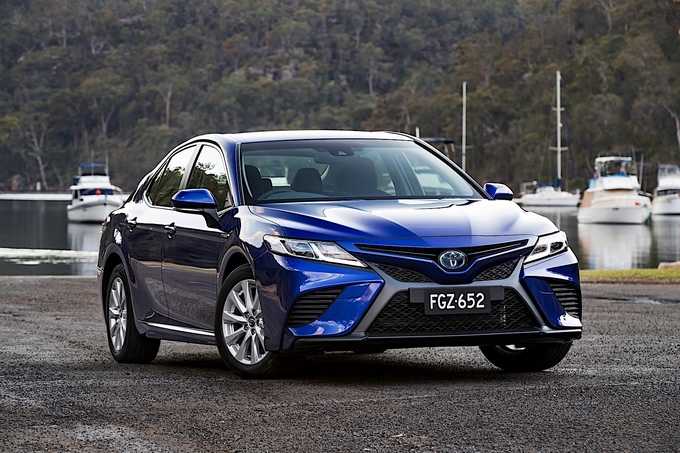 Đánh giá xe Toyota Camry 2019 nhập khẩu từ Thái lan giá bán trong tháng  042019