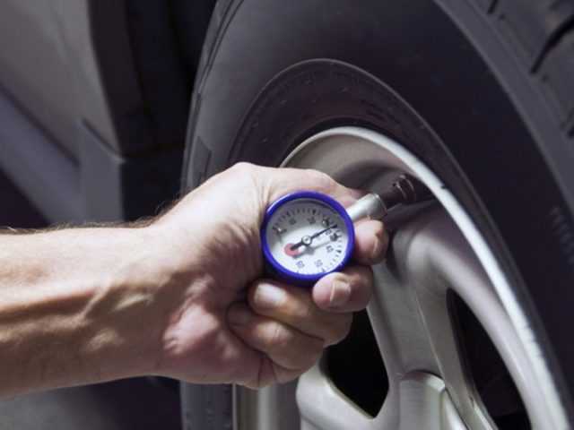 Kiểm tra lốp xe có thể giúp bạn thương lượng giá mua tốt hơn