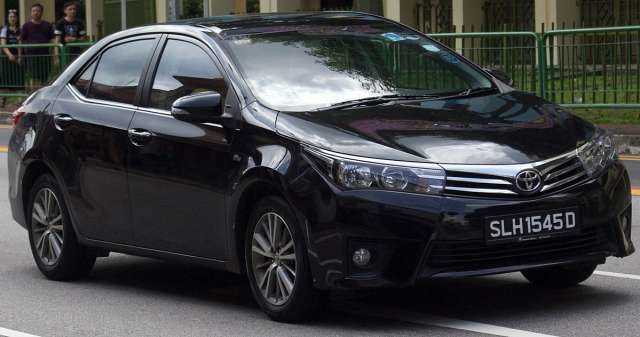 So sánh ngoại hình Kia Cerato và Toyota Corolla Altis