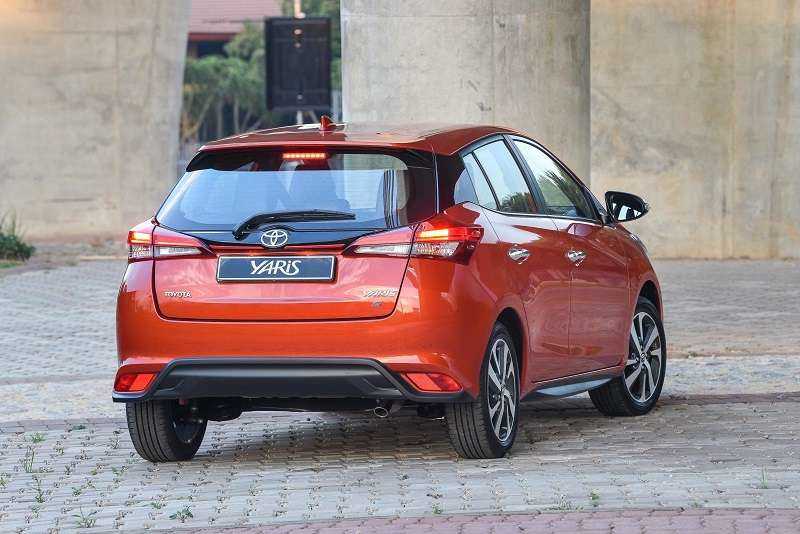 Toyota Yaris sẵn sàng cho 2018, quyết 'trả lời' Honda Jazz
