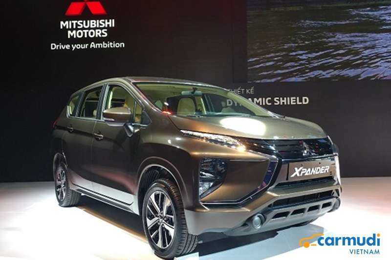 Xe gia đình Mitsubishi Xpander giá 550 triệu có gì hot?