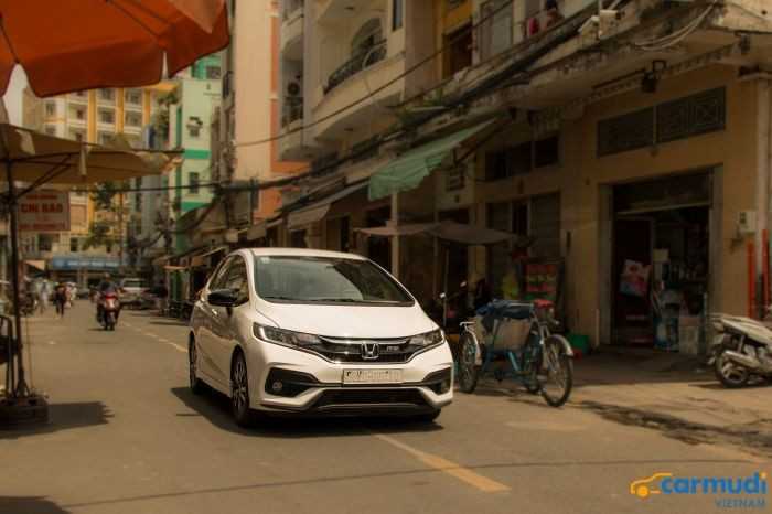 Tin thị trường xe hơi Honda Jazz carmudi vietnam