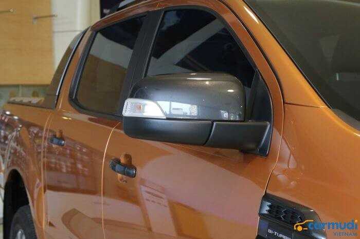 Cụm gương chiếu hậu xe ô tô Ford Ranger 2020 carmudi vietnam