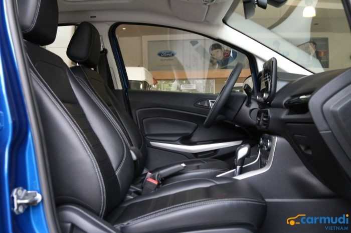 Hàng ghế trước của xe Ford EcoSport carmudi vietnam