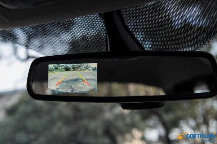 camera lùi của xe Mazda BT-50 carmudi vietnam