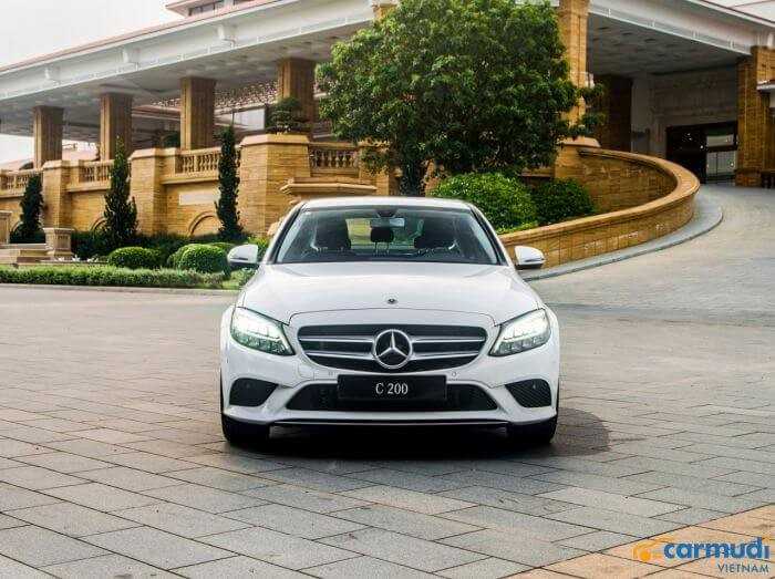 Đầu xe ô tô Mercedes-Benz C200 giá rẻ carmudi vietnam