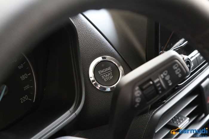 Nút bám khởi động của xe Ford EcoSport carmudi vietnam