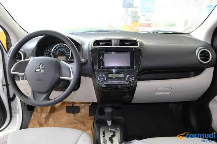 Bảng táp-lô bảng điều khiển của xe hơi Mitsubishi Attrage 2019 carmudi vietnam