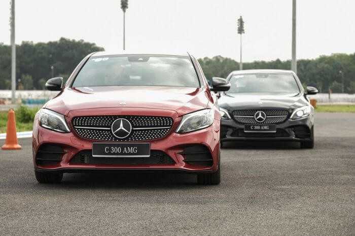 Khả năng vận hành của xe Mercedes-Benz C300 carmudi vietnam