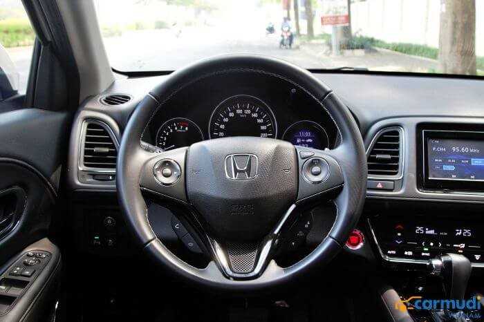 Thiết kế Vô lăng của xe Honda HR-V carmudi vietnam