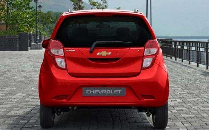 Thiết kế đuôi xe oto Chevrolet Spark carmudi vietnam