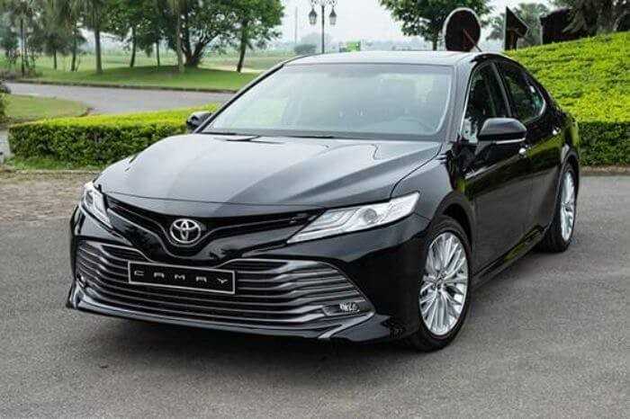 Đánh giá xe Toyota Camry với đối thủ carmudi vietnam