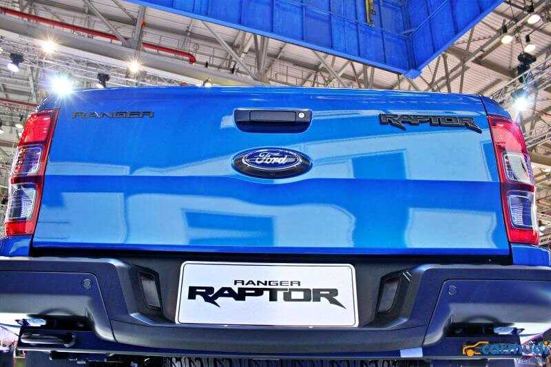 camera lùi của xe Ford Ranger Raptor 2019 carmudi vietnam