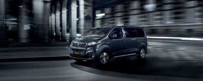 Bảng giá xe Peugeot Traveller carmudi vietnam
