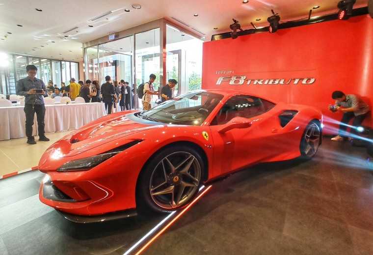Saler hãng Ferrari bán và kiếm được bao nhiêu mỗi năm Con số được tiết lộ  sẽ khiến bạn choáng ngộp