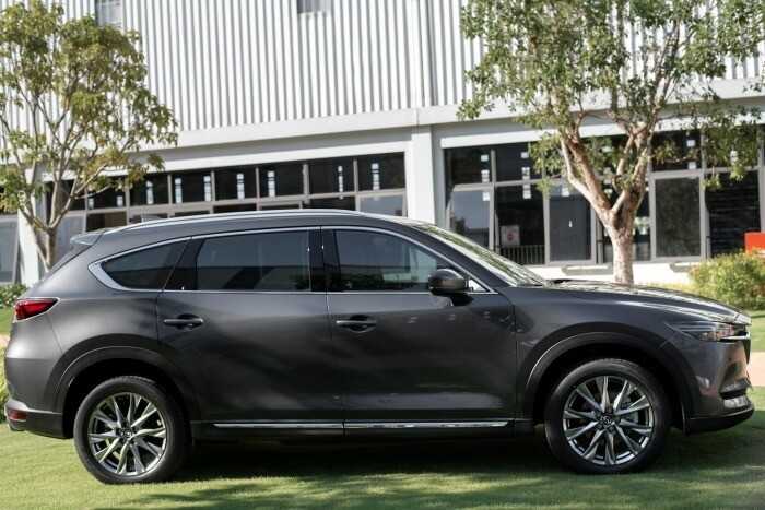 Thân xe oto Mazda CX-8 carmudi vietnam