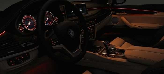 Đèn nội thất trên xe oto BMW X6 carmudi vietnam