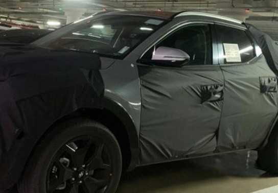 Rò rỉ ảnh thực tế đầu tiên của bán tải Hyundai Santa Cruz