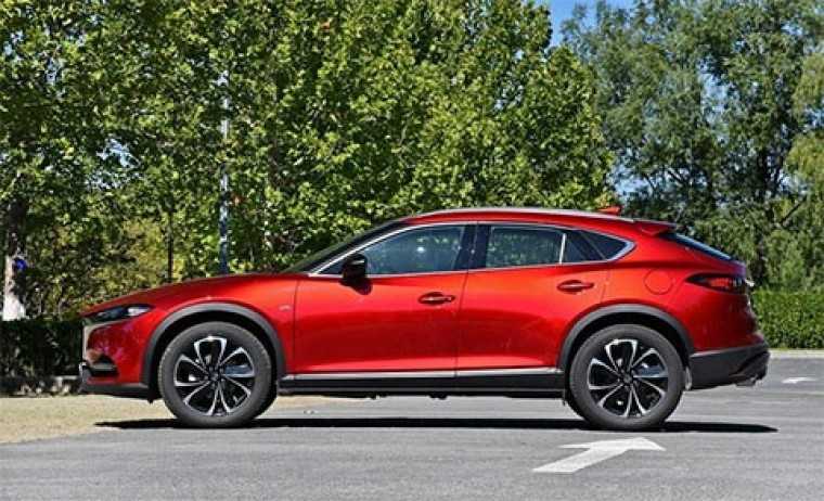  Hermoso y reluciente, el Mazda CX-4 2020 causa una fuerte fiebre con un precio de solo 491 millones de VND - Carmudi Car Blog