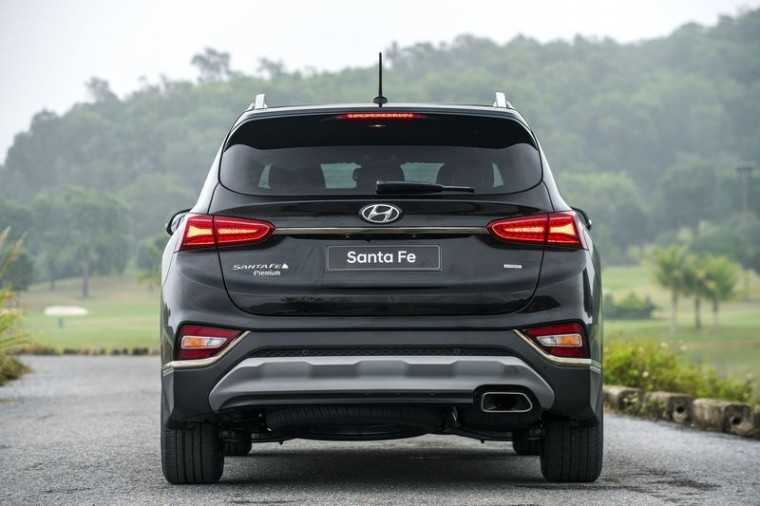 Đèn hậu ô tô phân khúc SUV Hyundai Santafe 