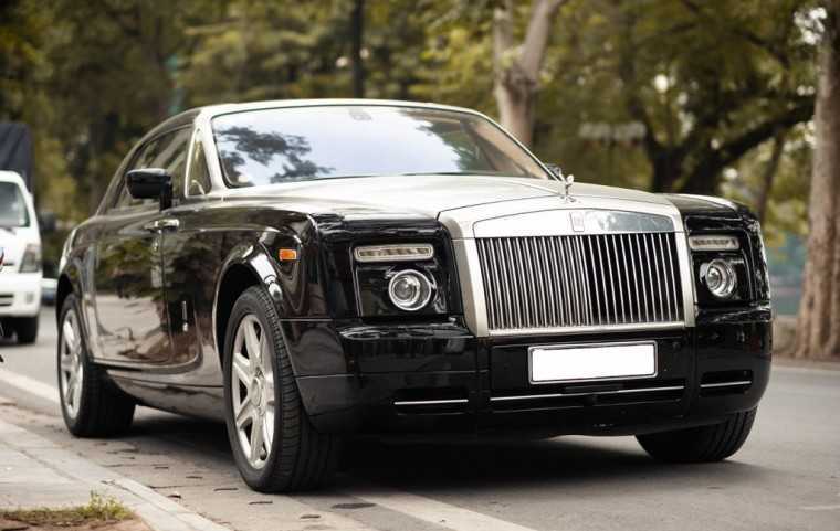 2008 RollsRoyce Phantom Review Trims Specs Price New Interior  Features Exterior Design and Specifications  CarBuzz