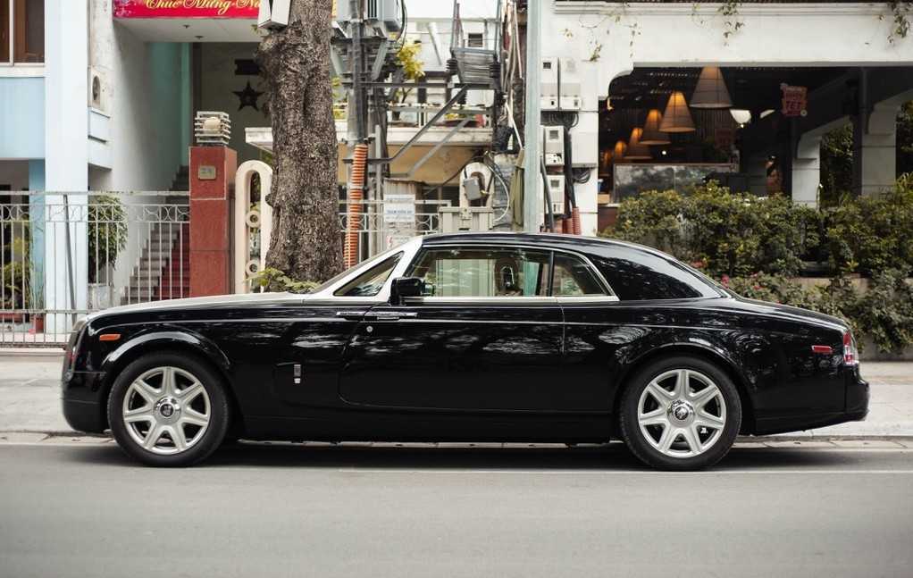 Thân xe Rolls Royce Phantom coupe