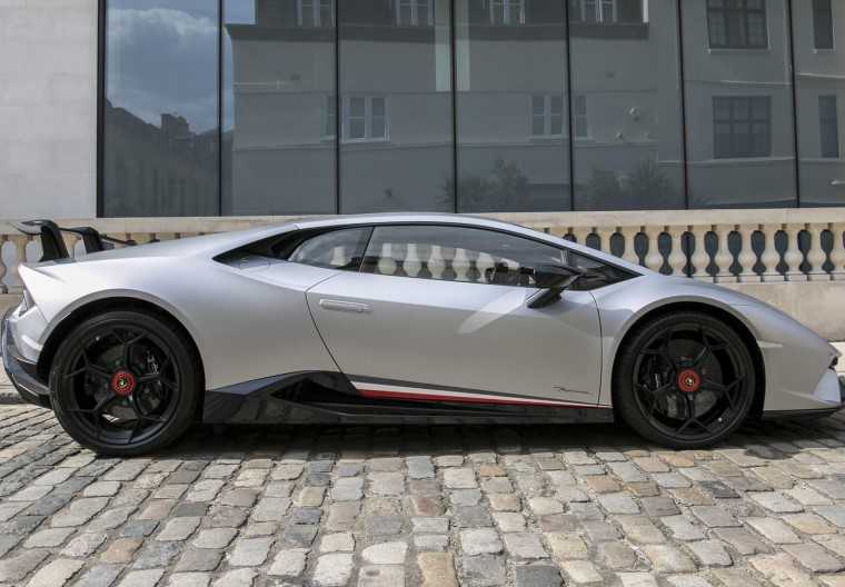 Lamborghini Huracan bản Performante đã về tới Việt Nam, giá từ 33 tỷ VĐ -  Blog Xe Hơi Carmudi