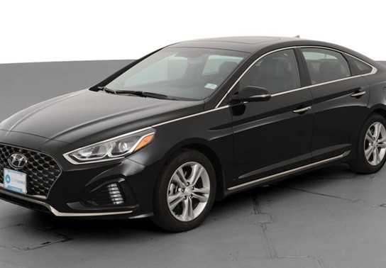 Hyundai Sonata bản nâng cấp bất ngờ xuất hiện tại Việt Nam gây tò mò
