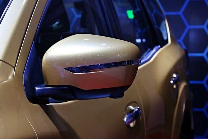 camera lùi của xe Nissan Terra carmudi vietnam