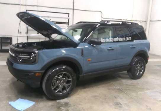 Với giá dự kiến 25.000 USD Ford Bronco Sport 2021 đã lộ diện