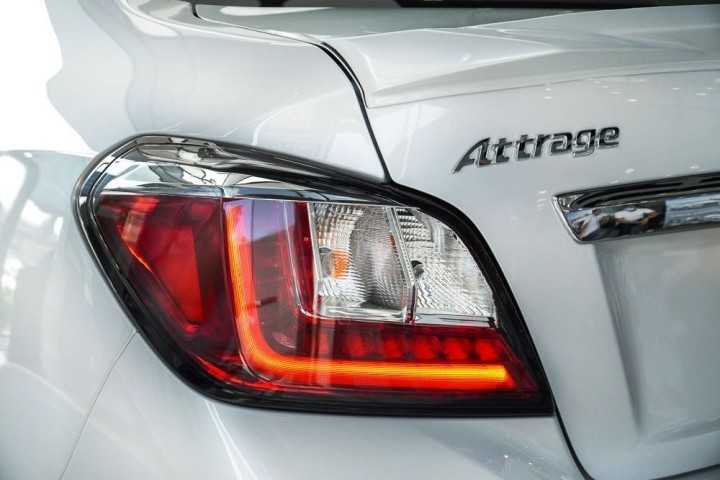 Cụm đèn hậu của xe Mitsubishi Attrage 2020 carmudi vietnam