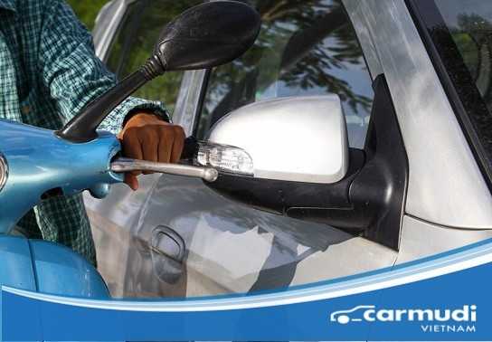 5 trường hợp va chạm với xe máy dễ làm trầy xước lớp sơn xe hơi