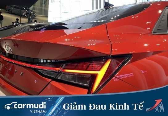 Hyundai Elantra thế hệ mới ra mắt khách "Hàn" với giá khởi điểm từ 12.412 USD