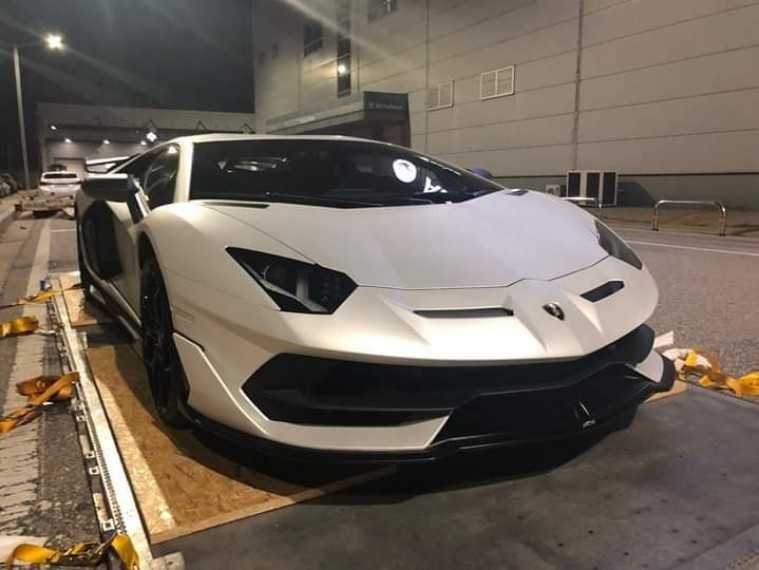 Lamborghini Aventador SVJ giá hơn 50 tỷ bất ngờ xuất hiện tại Việt Nam -  Blog Xe Hơi Carmudi