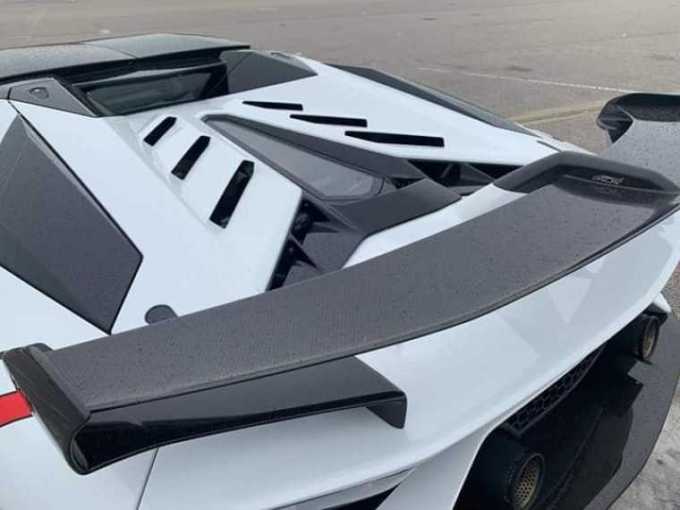 Lamborghini Aventador SVJ giá hơn 50 tỷ bất ngờ xuất hiện tại Việt Nam -  Blog Xe Hơi Carmudi