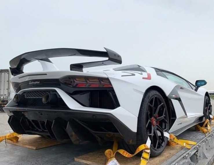 Lamborghini Aventador SVJ giá hơn 50 tỷ bất ngờ xuất hiện tại Việt Nam -  Blog Xe Hơi Carmudi